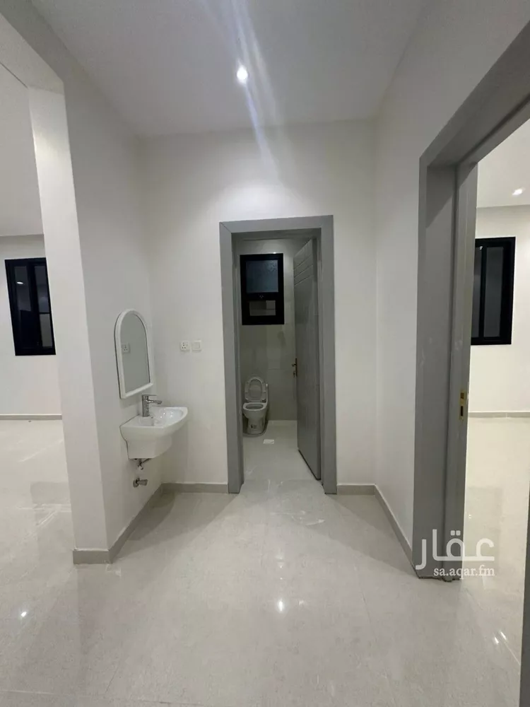 فيلا للبيع في شارع عمر الصفار, حي المرجان, مدينة الرياض, منطقة الرياض صورة 4