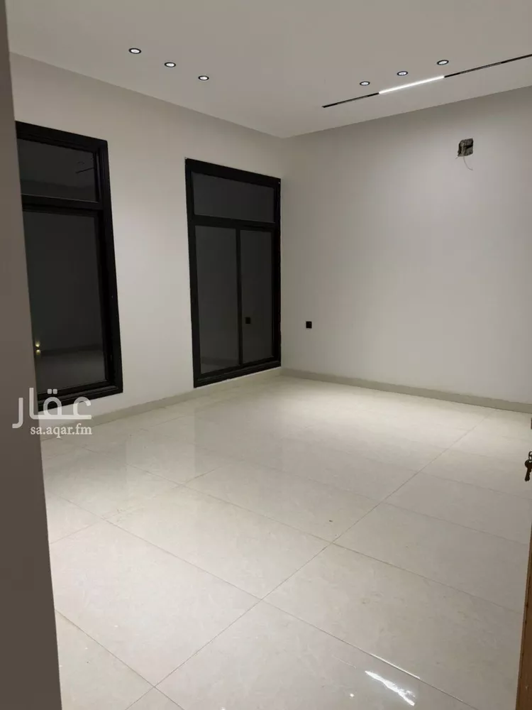 فيلا للبيع في شارع قصر الأزرق, حي السعادة, مدينة الرياض, منطقة الرياض 9