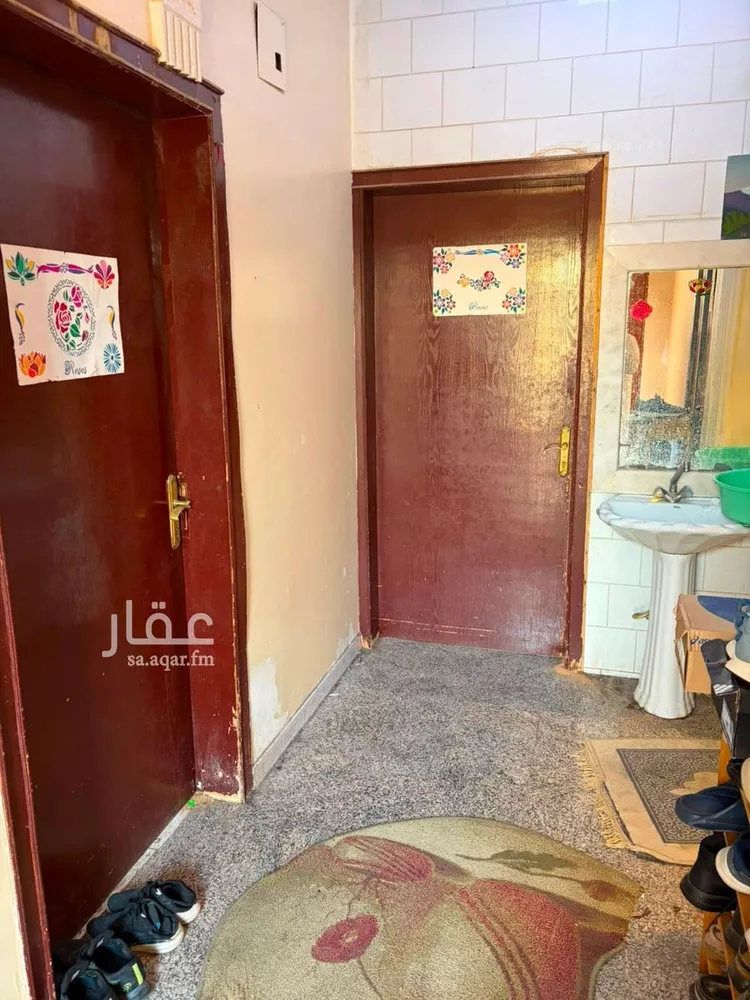 فيلا للبيع في شارع شهيد الدين ثم الوطن عبدالمغنى عواض الث, حي الشهداء, مدينة الرياض, منطقة الرياض 8