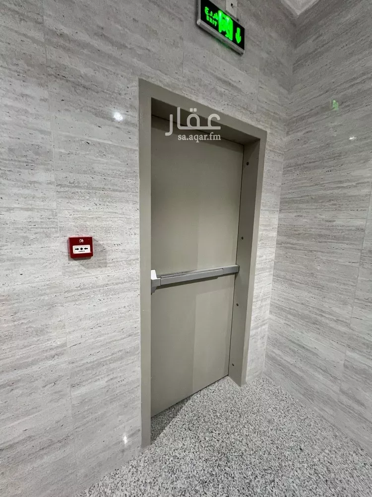 شقة للإيجار في شارع خريص, حي الحمراء, مدينة الخبر, المنطقة الشرقية صورة 2