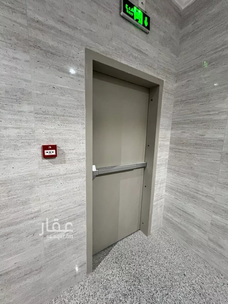 شقة للإيجار في شارع خريص, حي الحمراء, مدينة الخبر, المنطقة الشرقية صورة 2