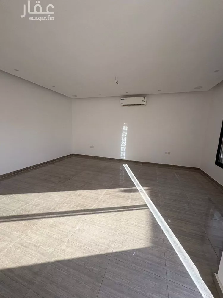 فيلا للإيجار في شارع الصياد, حي الأمواج, مدينة الخبر, المنطقة الشرقية صورة 4