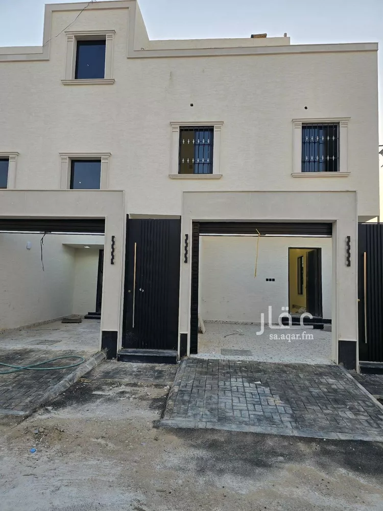 دور للبيع في شارع الخفيفة, حي طويق, مدينة الرياض, منطقة الرياض