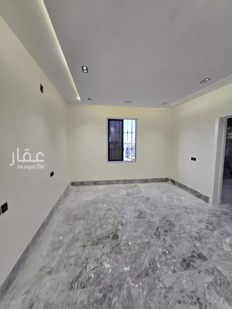دور للبيع في شارع الخفيفة, حي طويق, مدينة الرياض, منطقة الرياض صورة 3