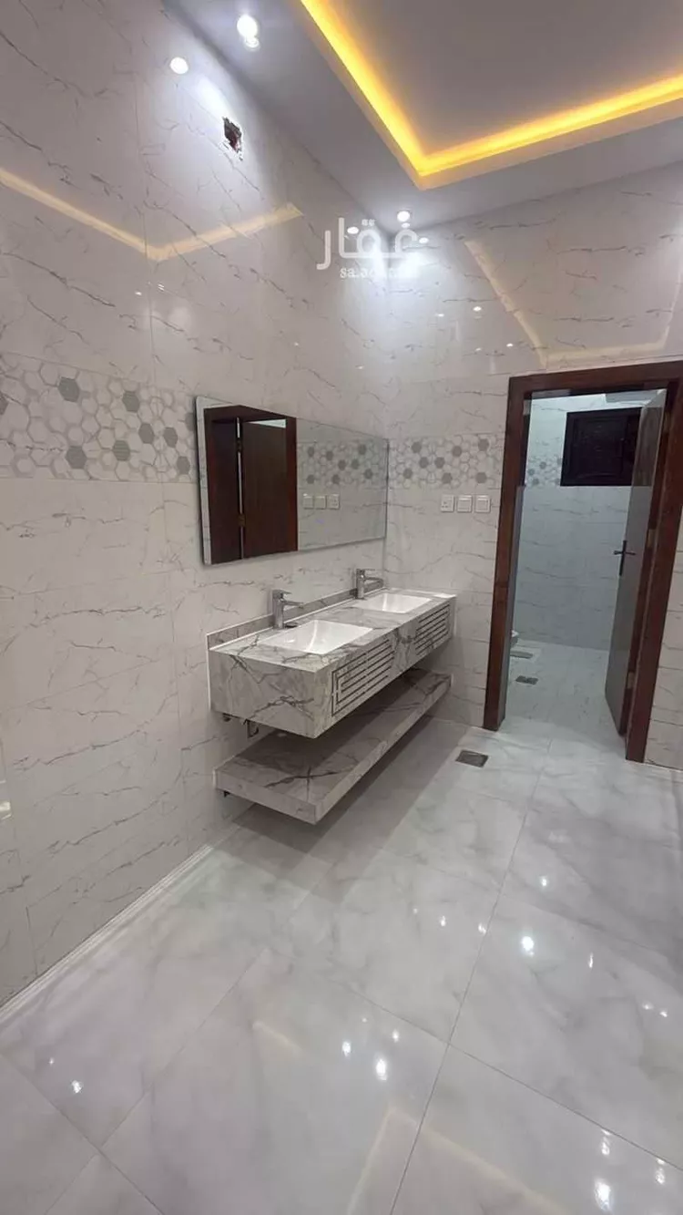 شقة للإيجار في شارع عتبة بن مسعود, حي السوق, مدينة الباحة, منطقة الباحة صورة 2