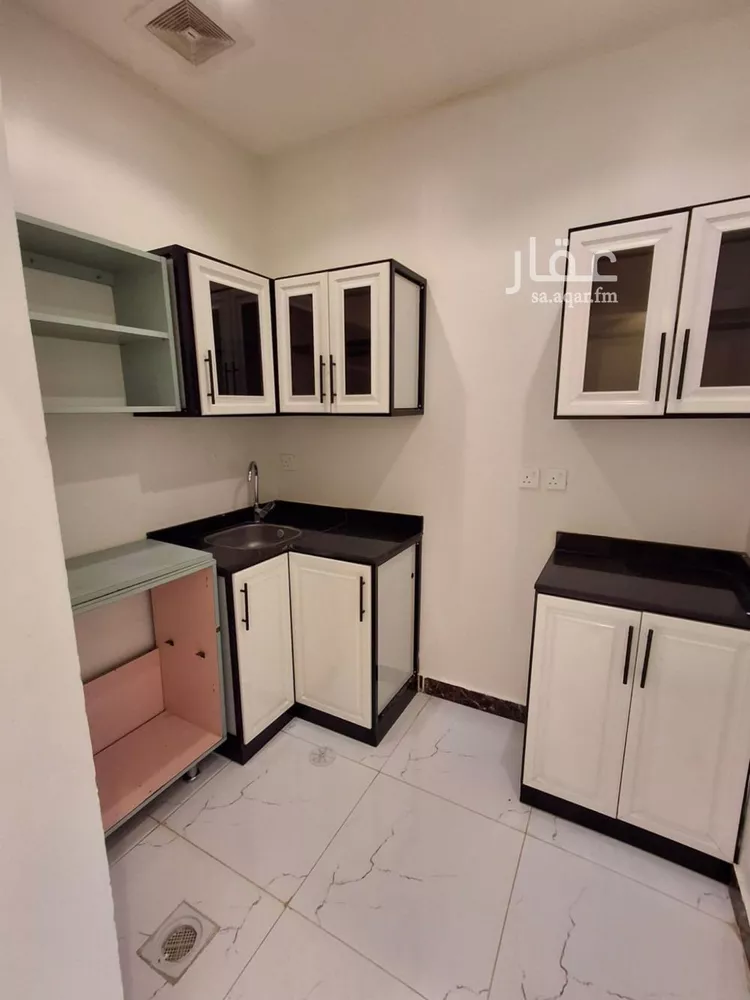 شقة للإيجار في شارع تبوك, حي اليرموك, مدينة الرياض, منطقة الرياض صورة 5