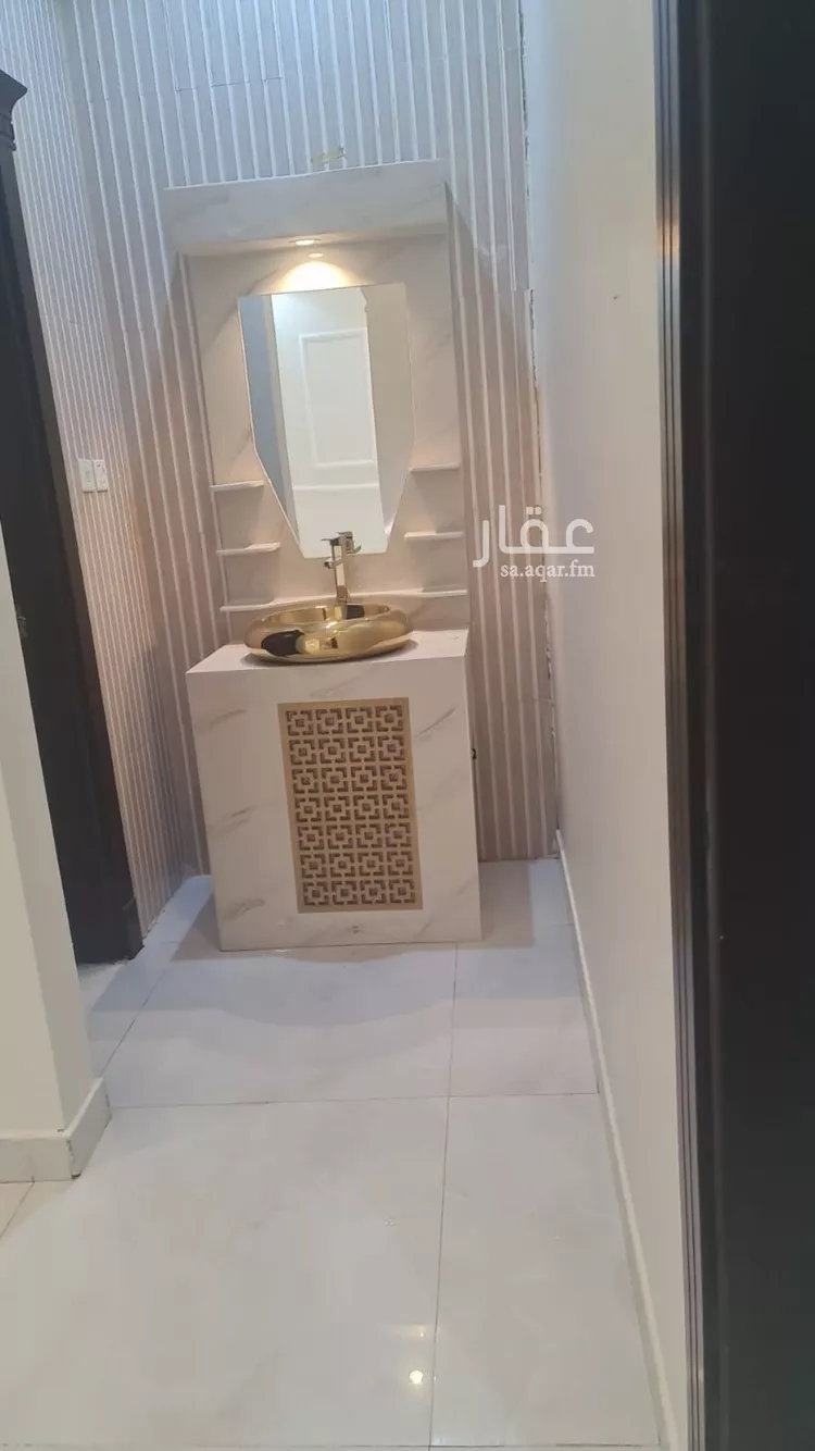 فيلا للبيع في شارع صهيب أبي موسى, حي المهدية, مدينة الرياض, منطقة الرياض صورة 5