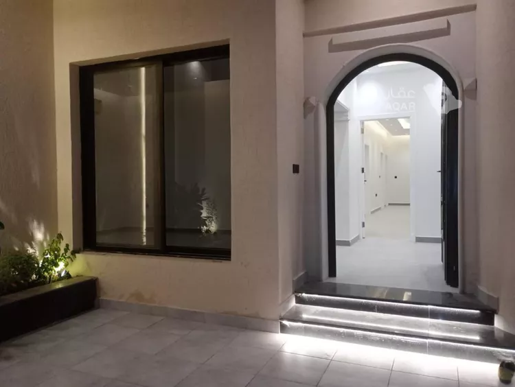 Floor for Rent in Riyadh Al Malqa 9