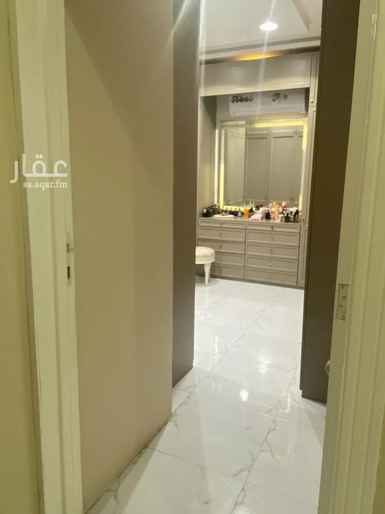 فيلا للبيع في شارع رقم 297, حي ظهرة لبن, مدينة الرياض, منطقة الرياض صورة 3