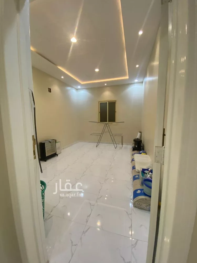 فيلا للبيع في شارع رقم 297, حي ظهرة لبن, مدينة الرياض, منطقة الرياض صورة 4