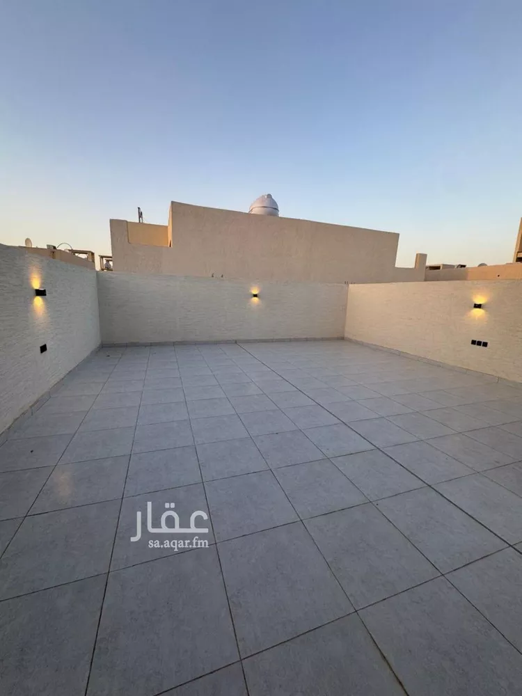 فيلا للبيع في شارع أبي أحمد البناء, حي عكاظ, مدينة الرياض, منطقة الرياض صورة 3