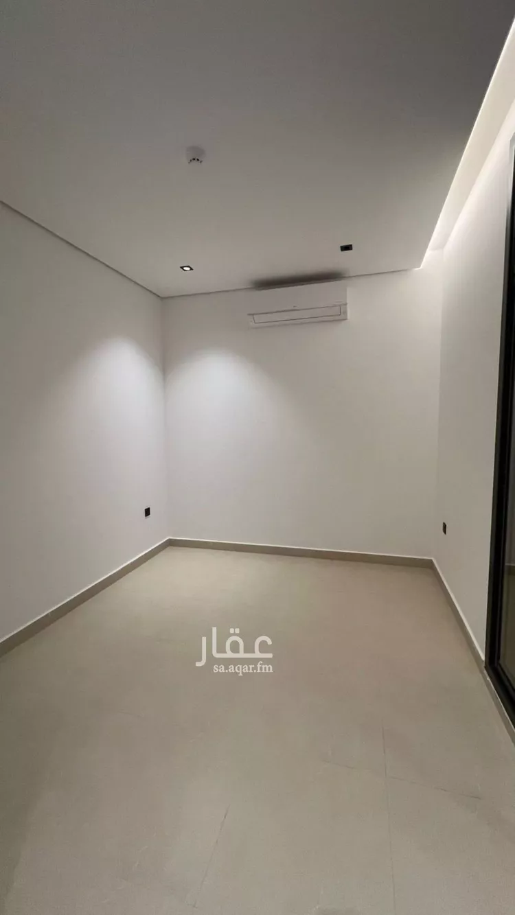 فيلا للإيجار في شارع خيبر, حي العارض, مدينة الرياض, منطقة الرياض صورة 2