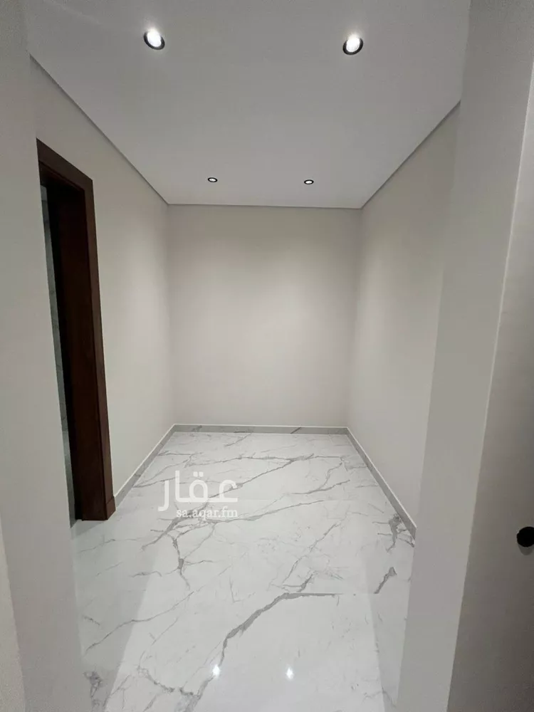 دور للبيع في شارع رقم 309, حي الياسمين, مدينة الرياض, منطقة الرياض صورة 3