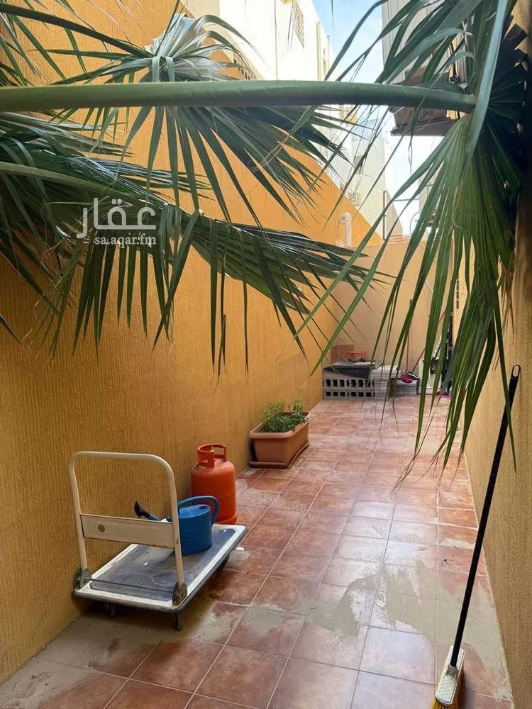 فيلا للبيع في شارع رافع بن رافع, حي طيبة, مدينة الدمام, المنطقة الشرقية صورة 5