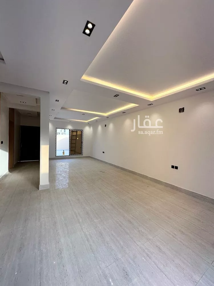 فيلا للبيع في شارع عطيه السعدي, حي بدر, مدينة الرياض, منطقة الرياض صورة 3