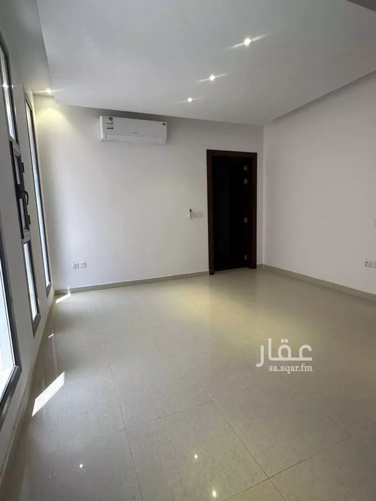 فيلا للبيع في شارع أحمد بن علي قدسي, حي العارض, مدينة الرياض, منطقة الرياض صورة 4