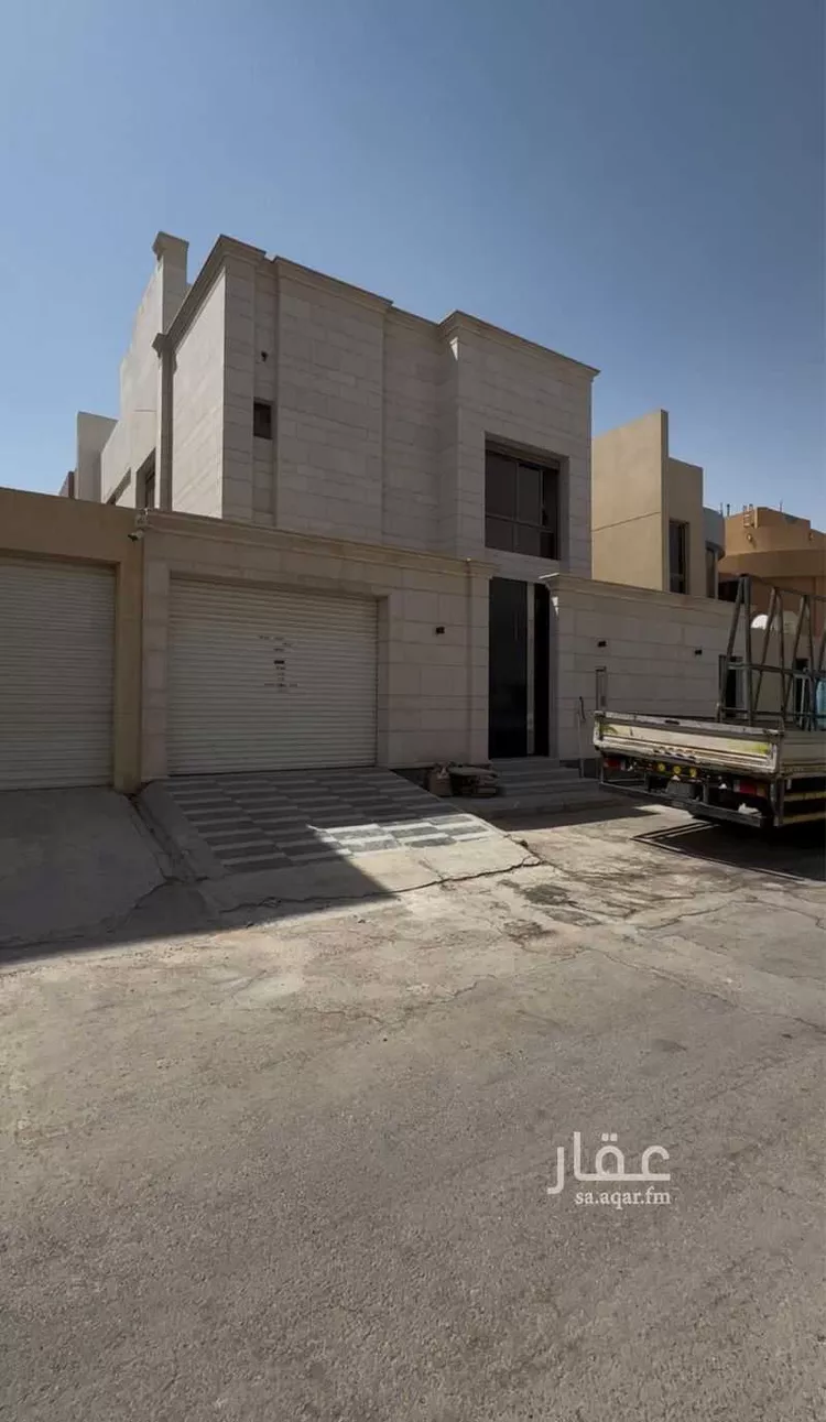 فيلا للبيع في شارع أحمد بن علي قدسي, حي العارض, مدينة الرياض, منطقة الرياض صورة 2