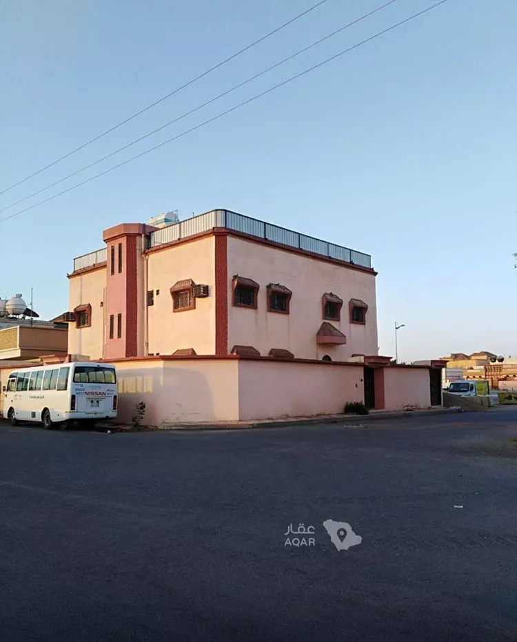 عمارة للبيع في شارع ابو عثمان المازني, حي الخالدية, مدينة نجران, منطقة نجران صورة 2
