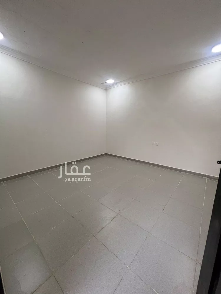غرفة للإيجار في شارع ابن الحكيم الرندي, حي الرمال, مدينة الرياض, منطقة الرياض