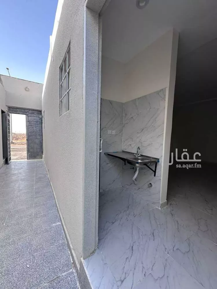 غرفة للإيجار في شارع عبدالملك بن عمر بن عبدالعزيز, حي الرمال, مدينة الرياض, منطقة الرياض