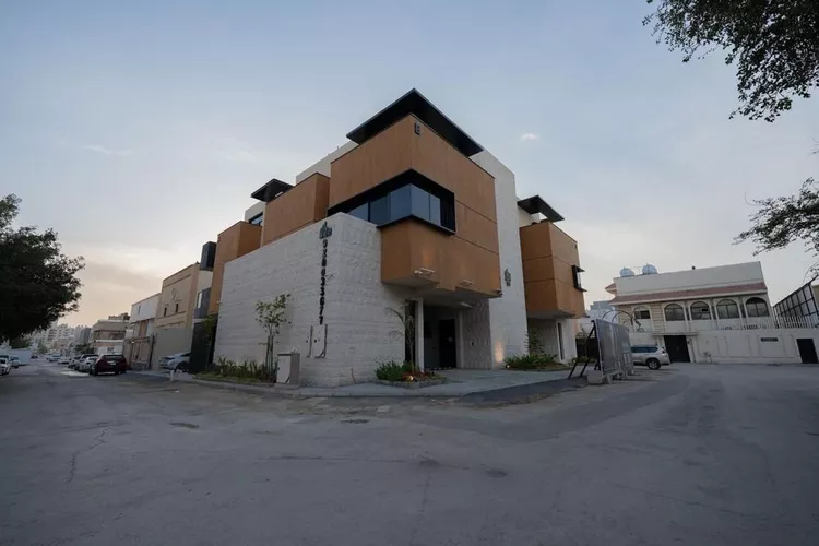Floor for Sale in Riyadh Al Olaya ุตูุฑุฉ 5