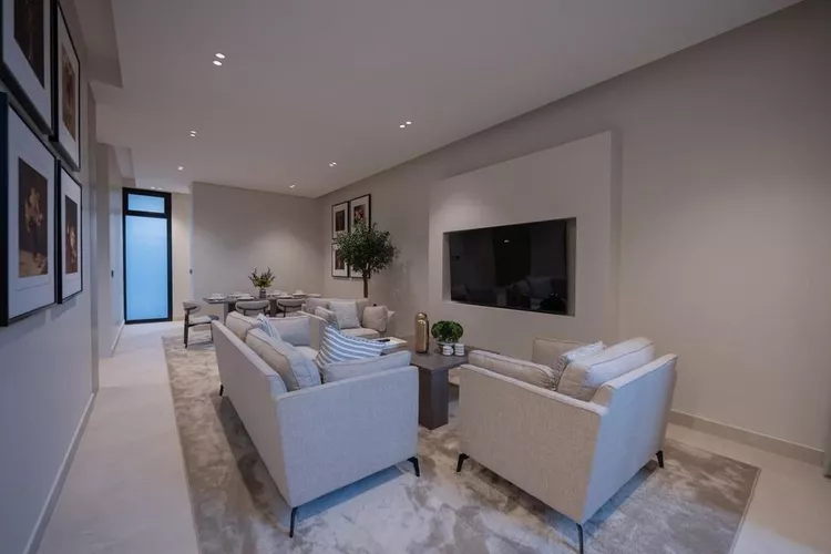 Floor for Sale in Riyadh Al Olaya ุตูุฑุฉ 3