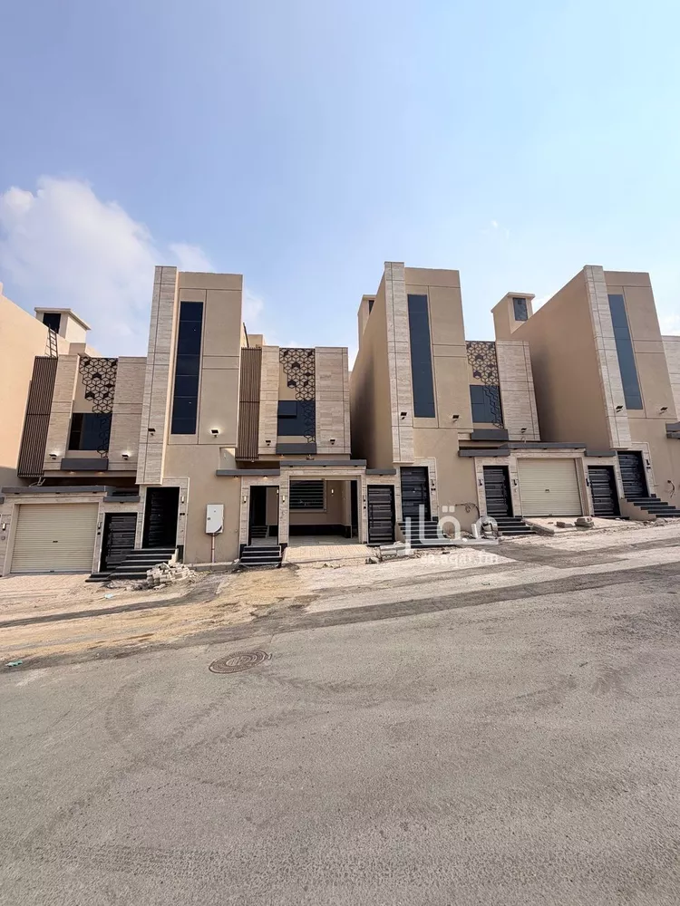 دور للبيع في شارع 32 الشرقية, حي الشرقية, مدينة أبها, منطقة عسير