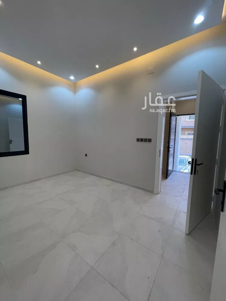 شقة للبيع في شارع ابن ابي عمر, حي المروج, مدينة أبها, منطقة عسير صورة 2