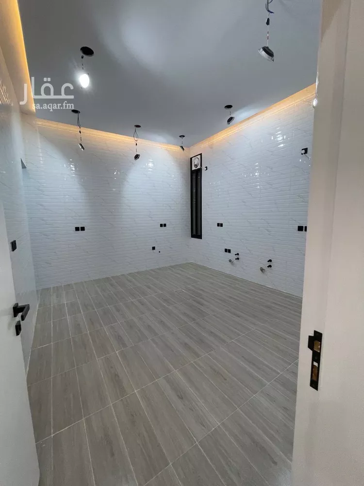 شقة للبيع في شارع عبدالقادر عطية, حي الزهور, مدينة أبها, منطقة عسير صورة 2