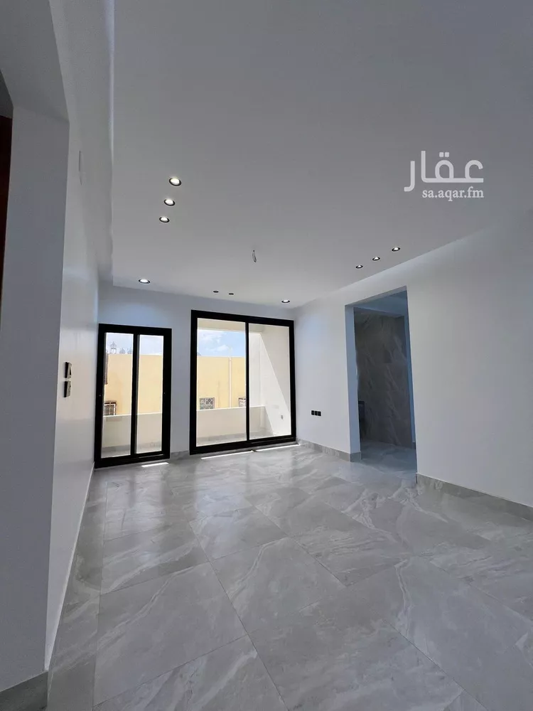 شقة للبيع في شارع زهير الثقفي, حي الحمراء, مدينة خميس مشيط, منطقة عسير صورة 2