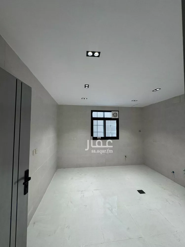 دور للبيع في شارع المعارض 17, حي المعارض, مدينة خميس مشيط, منطقة عسير صورة 4