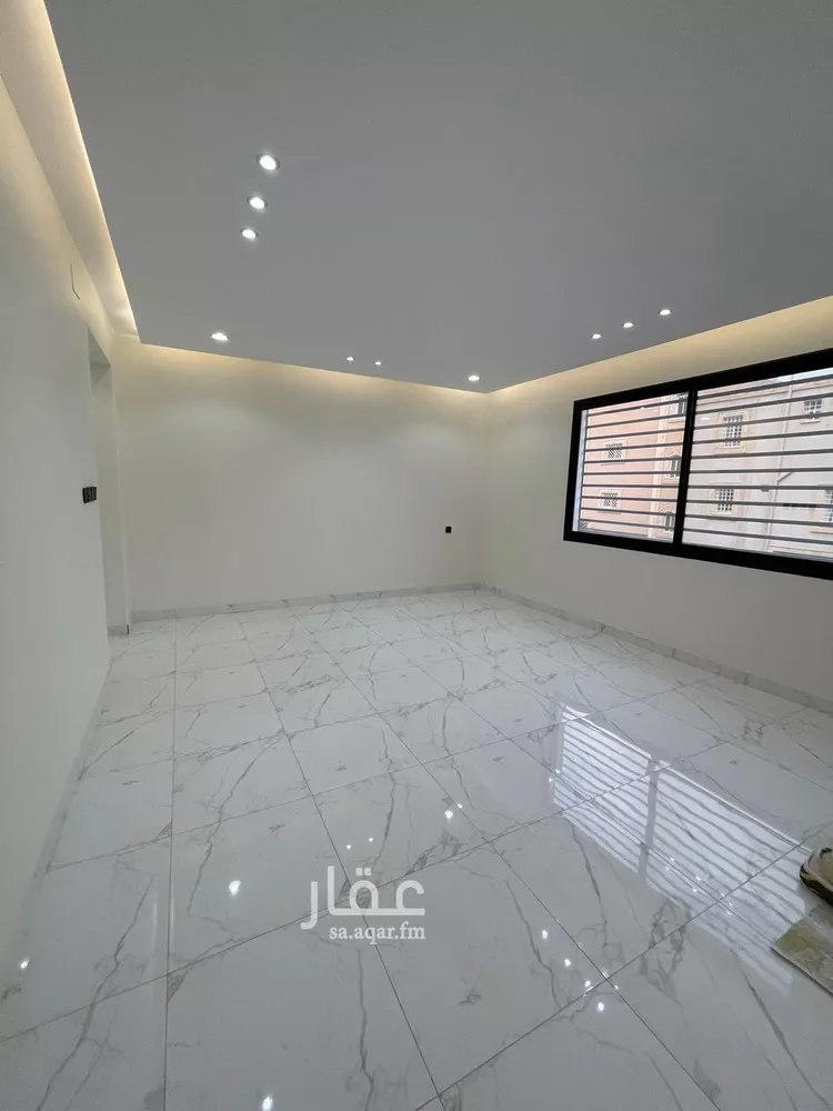 شقة للبيع في شارع بنو شقير, حي الصفاء, مدينة أبها, منطقة عسير صورة 4