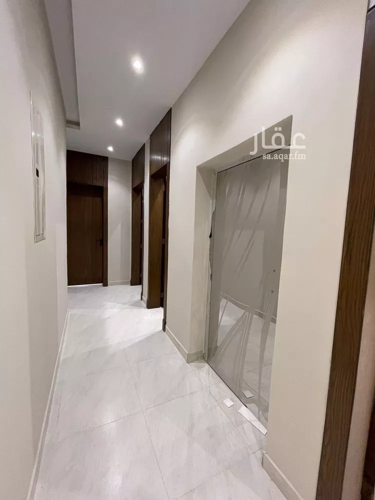 شقة للبيع في شارع الظهيرة, حي المروج, مدينة أبها, منطقة عسير صورة 2