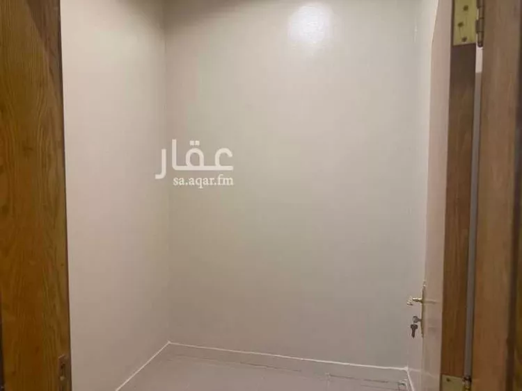 عمارة للإيجار في شارع أغادير, حي المنصورة, مدينة الرياض, منطقة الرياض صورة 2