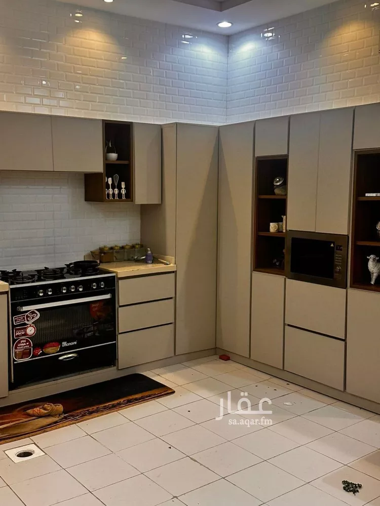 فيلا للإيجار في شارع عماد الدين بن النحاس, حي بدر, مدينة الرياض, منطقة الرياض صورة 4