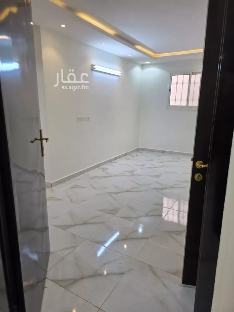 شقة للإيجار في شارع فؤاد محمد عمر توفيق, حي المهدية, مدينة الرياض, منطقة الرياض
