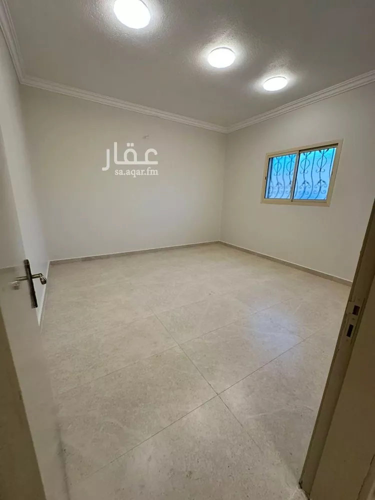 دور للإيجار في شارع ثابت بن وديعة, حي العوالي, مدينة الرياض, منطقة الرياض صورة 4