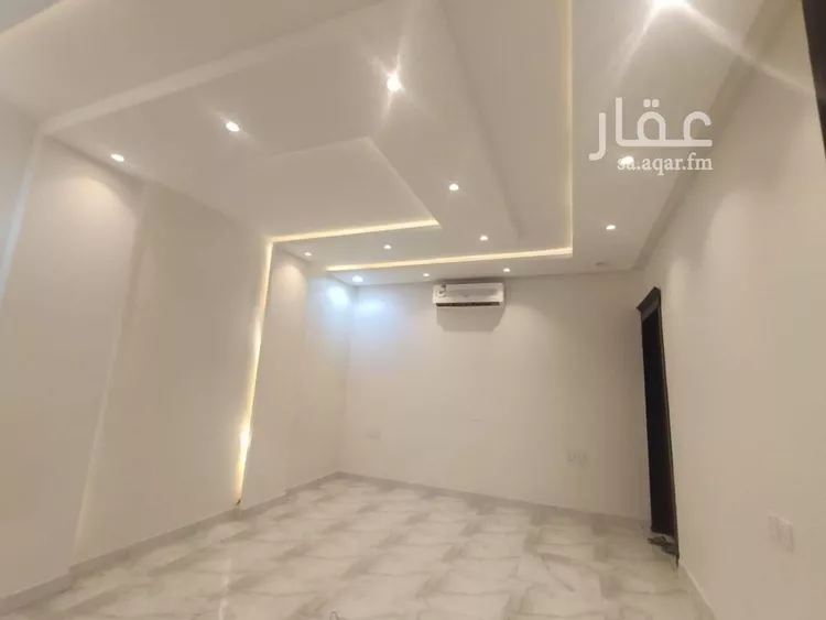 فيلا للبيع في شارع محمد بن الطويل القرشي, حي المهدية, مدينة الرياض, منطقة الرياض صورة 5