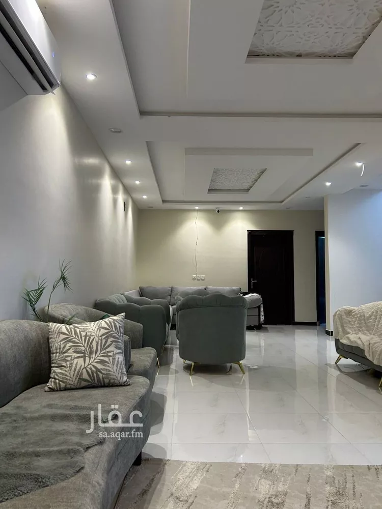 فيلا للإيجار في شارع بعلبك, حي عكاظ, مدينة الرياض, منطقة الرياض