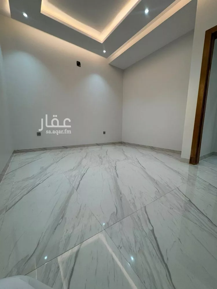 Floor for Rent in Riyadh Dhahrat Namar