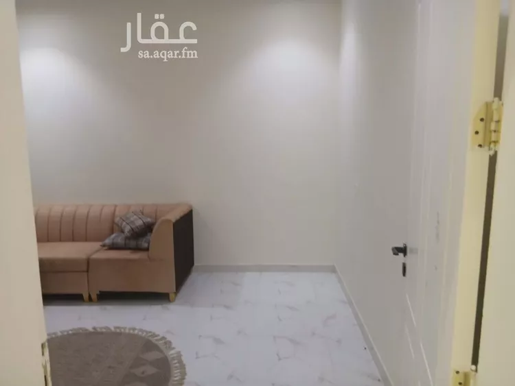 دور للإيجار في شارع فيصب بن بندر, حي عكاظ, مدينة الرياض, منطقة الرياض صورة 3