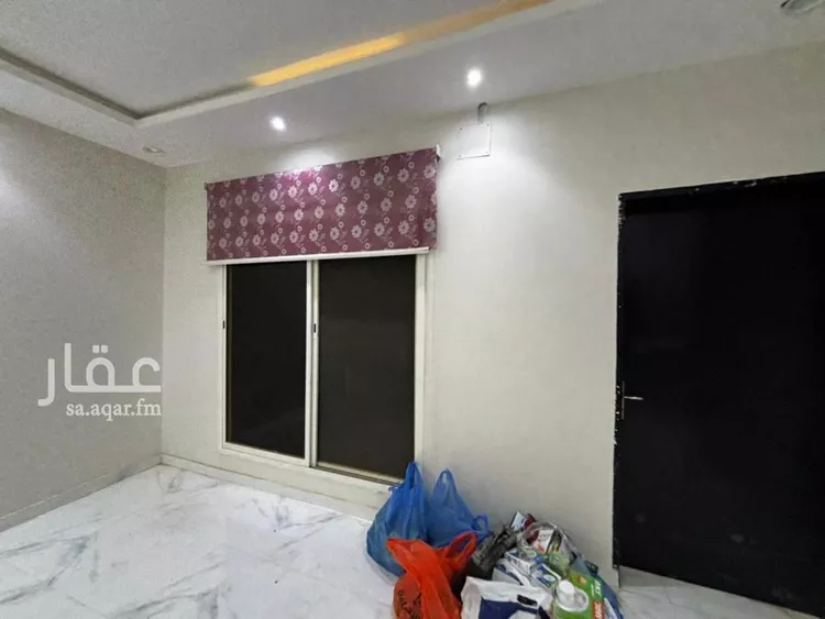 فيلا للإيجار في شارع بعلبك, حي عكاظ, مدينة الرياض, منطقة الرياض صورة 3