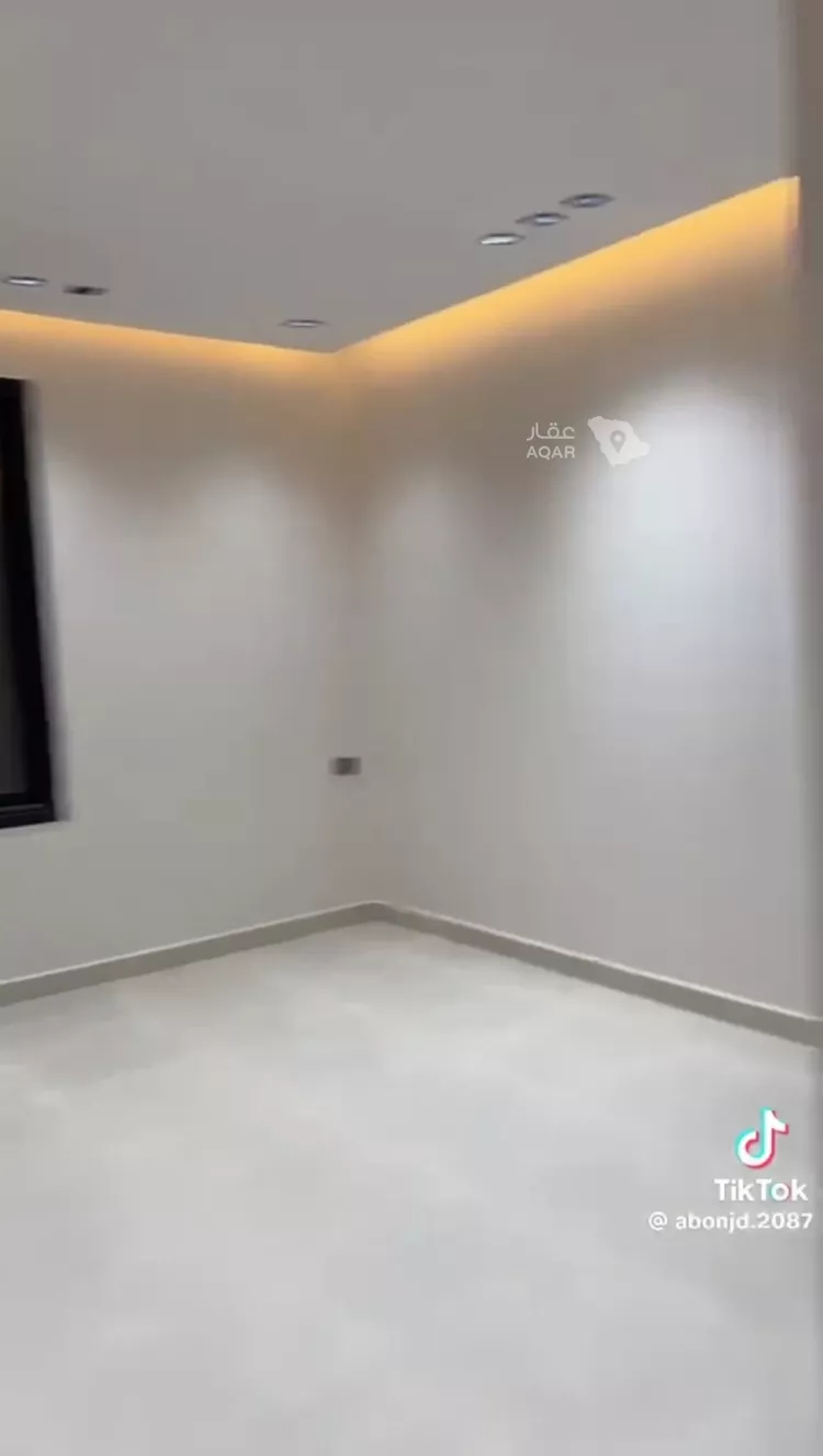 Floor for Rent in Riyadh Okaz 10
