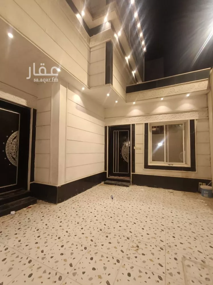 فيلا للبيع في شارع محمد بن الطويل القرشي, حي المهدية, مدينة الرياض, منطقة الرياض صورة 3