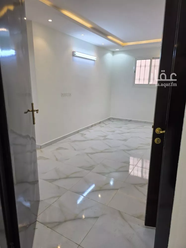 شقة للإيجار في شارع فؤاد محمد عمر توفيق, حي المهدية, مدينة الرياض, منطقة الرياض صورة 4