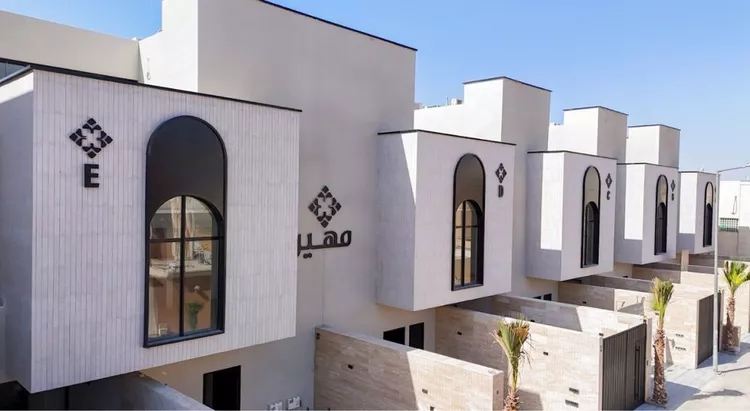 دور للبيع في شارع بشار ، حي المغرزات ، الرياض ، منطقة الرياض صورة 2