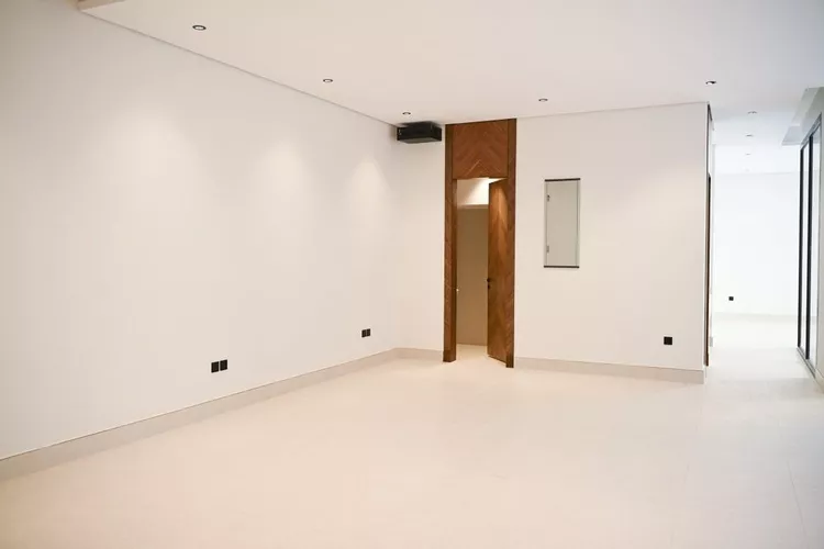 Floor for Sale in Riyadh Al Ghadir