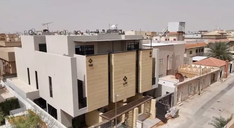 دور للبيع في شارع ابن حجر, حي الملك فهد, مدينة الرياض, منطقة الرياض 6