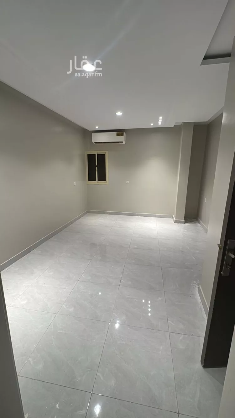 شقة للإيجار في شارع الشيخ عثمان بن إبراهيم الحقيل, حي الملك فهد, مدينة الرياض, منطقة الرياض صورة 2