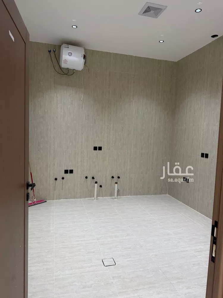 دور للبيع في شارع خلة, حي السعادة, مدينة الرياض, منطقة الرياض صورة 3